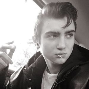 Meet your Posher, Briar